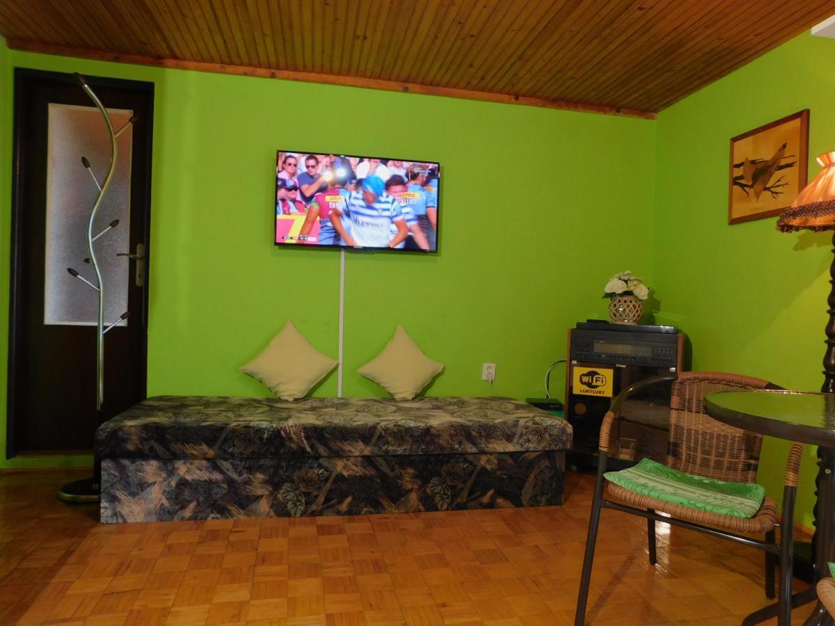 Pod Dubom Appartement Liptovský Mikuláš Buitenkant foto