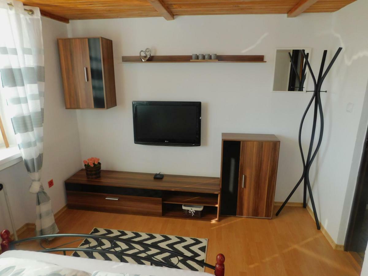 Pod Dubom Appartement Liptovský Mikuláš Buitenkant foto